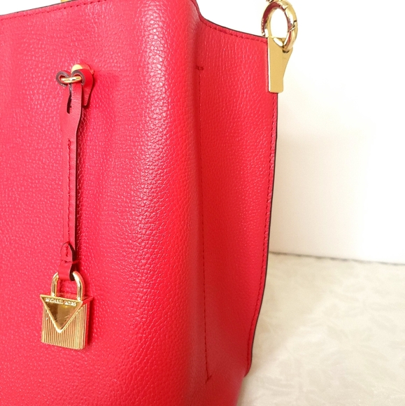 Michael Kors Red Shoulder Hand Bag - Picture 1 of 11